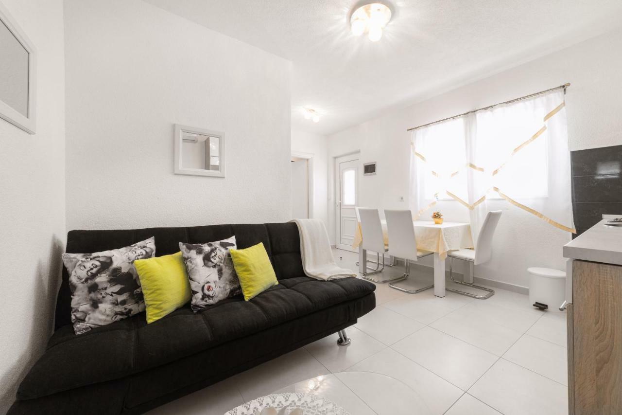 Apartments Lipic Vodice Extérieur photo