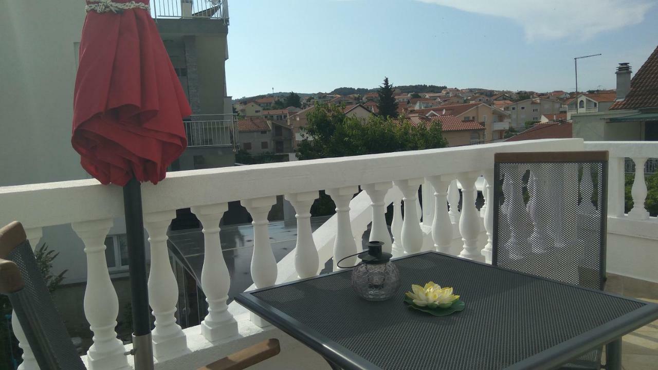 Apartments Lipic Vodice Extérieur photo