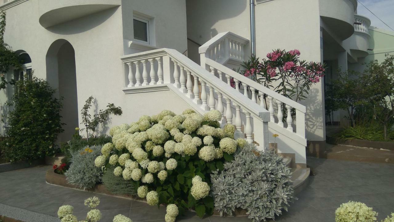 Apartments Lipic Vodice Extérieur photo