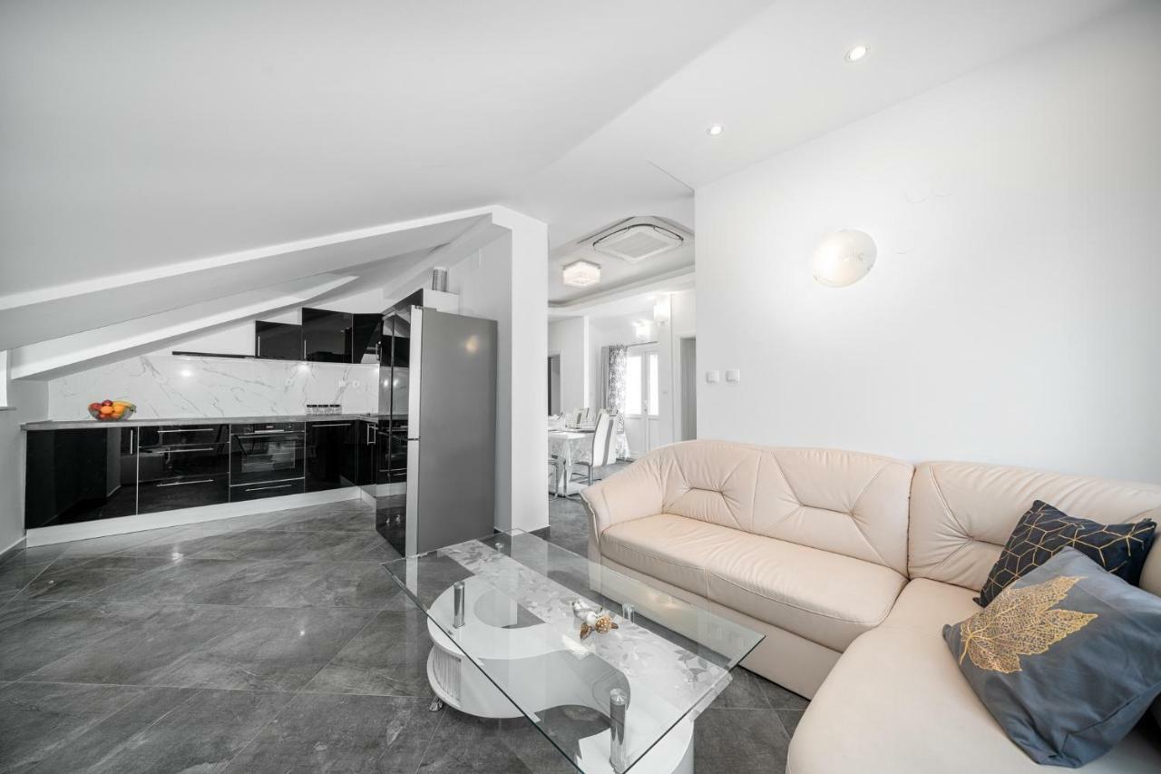 Apartments Lipic Vodice Extérieur photo