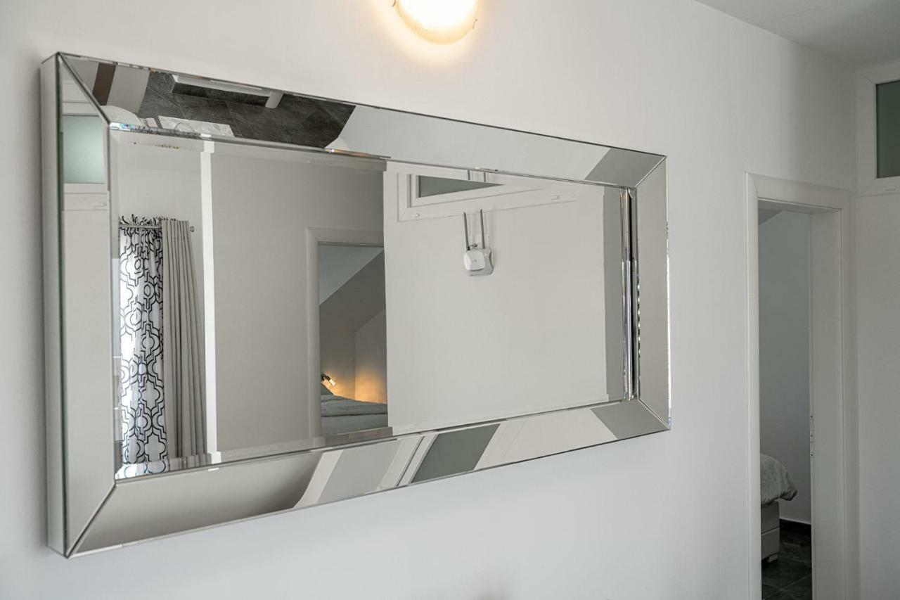 Apartments Lipic Vodice Extérieur photo