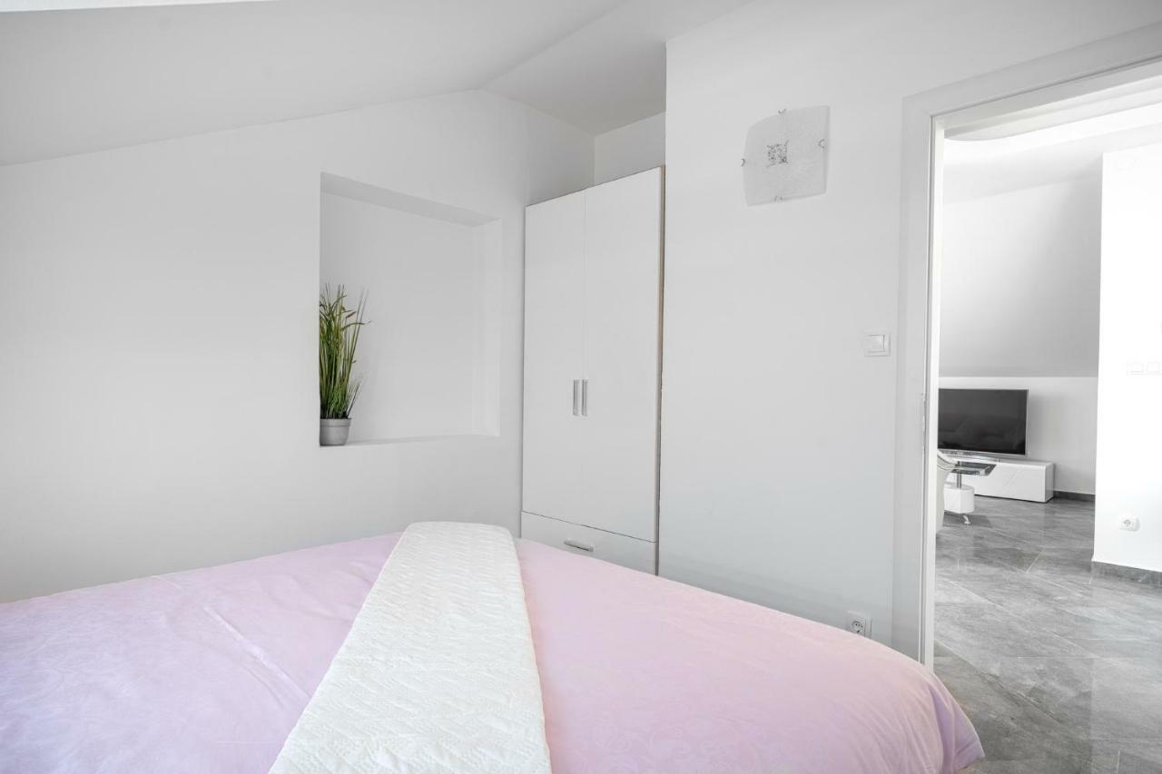Apartments Lipic Vodice Extérieur photo